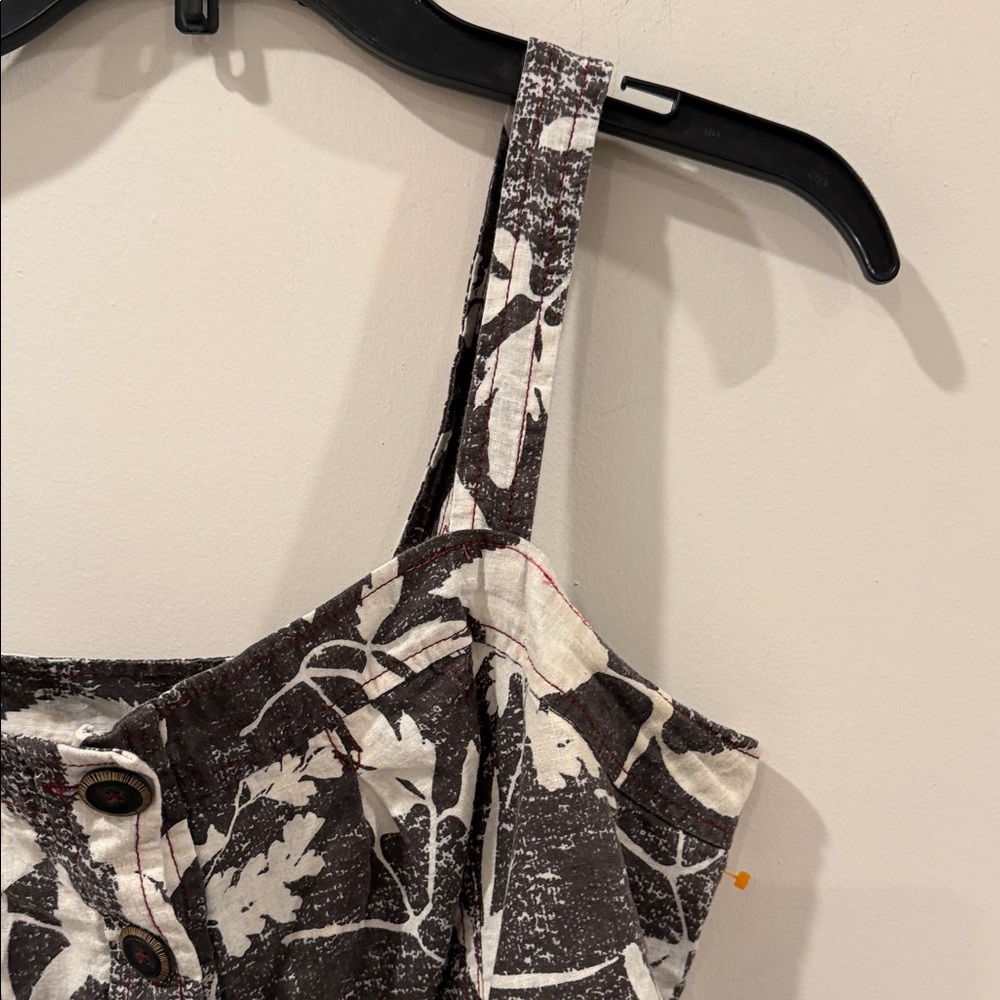 HD in Paris Black and White Floral Crop Top - Picture 5 of 9